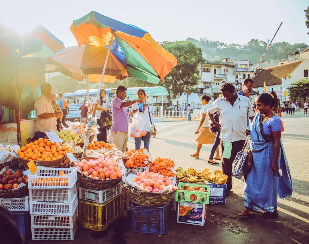 Sri Lanka Money Guide: Currency, ATMs & Tipping